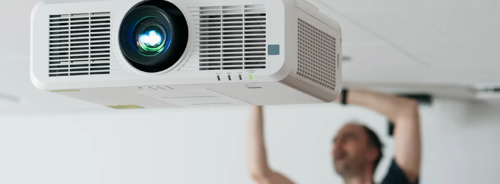 699d6eeed826f_panasonic projector application background.png